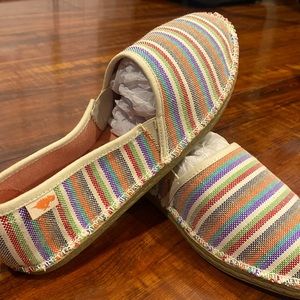 Rocket Dog multicolor slip on shoes. Size 6.5 Brand New!